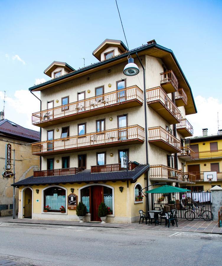 Albergo Speranza أسياجو المظهر الخارجي الصورة