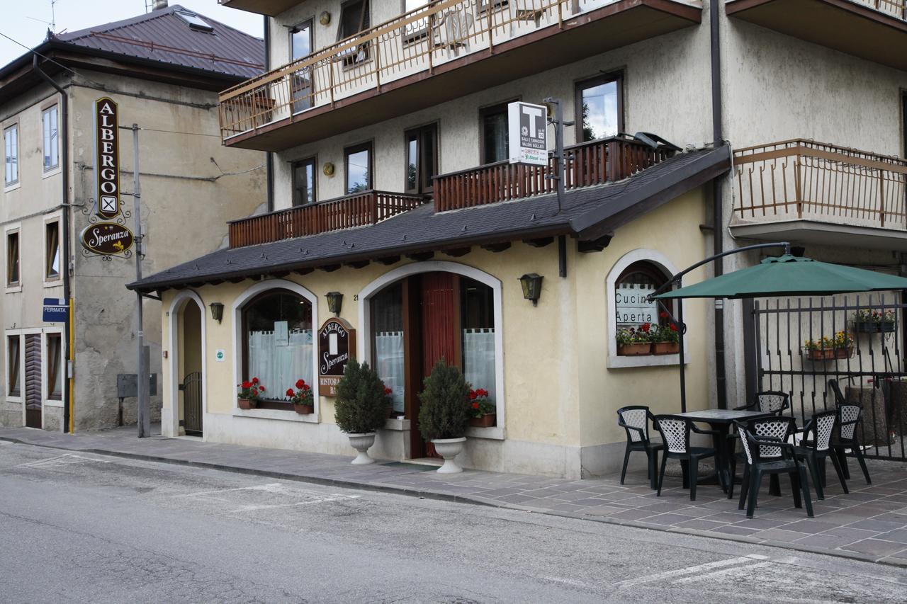 Albergo Speranza أسياجو المظهر الخارجي الصورة